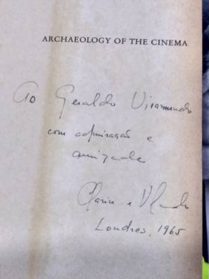 Dedicatória de Clarice e Vladimir Herzog para Geraldo Sarno em página do livro <i>Archaeoloy of Cinema</i>